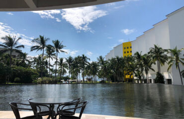 HOTEL SITTING AREA