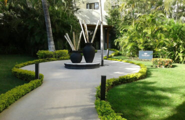 RESORT (2)