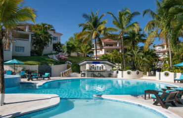 RESORT POOL