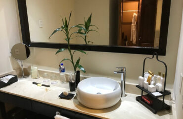 bathroom2